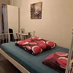 Chambre Chez Habitant Pres Aeroport - Palexpo - Onu De Geneve