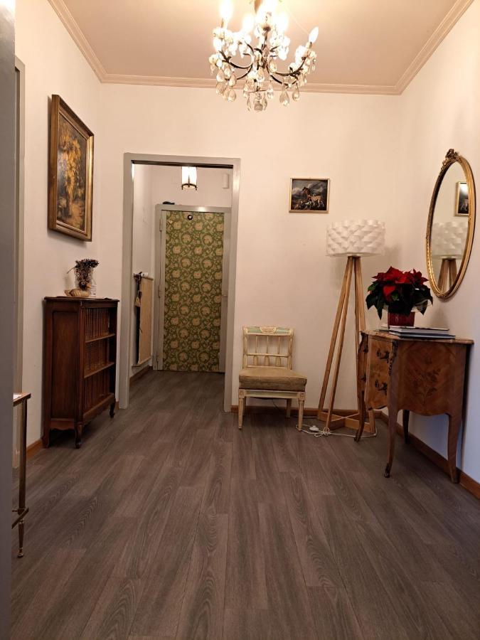 Chambre Chez Habitant Près Aéroport - Palexpo - Onu De Habitación en casa particular